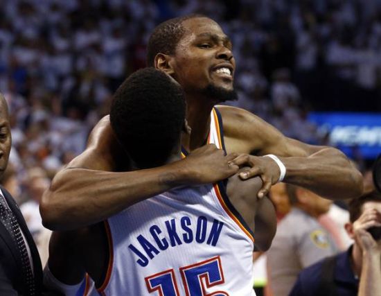 让我们拭目 让我们拭目