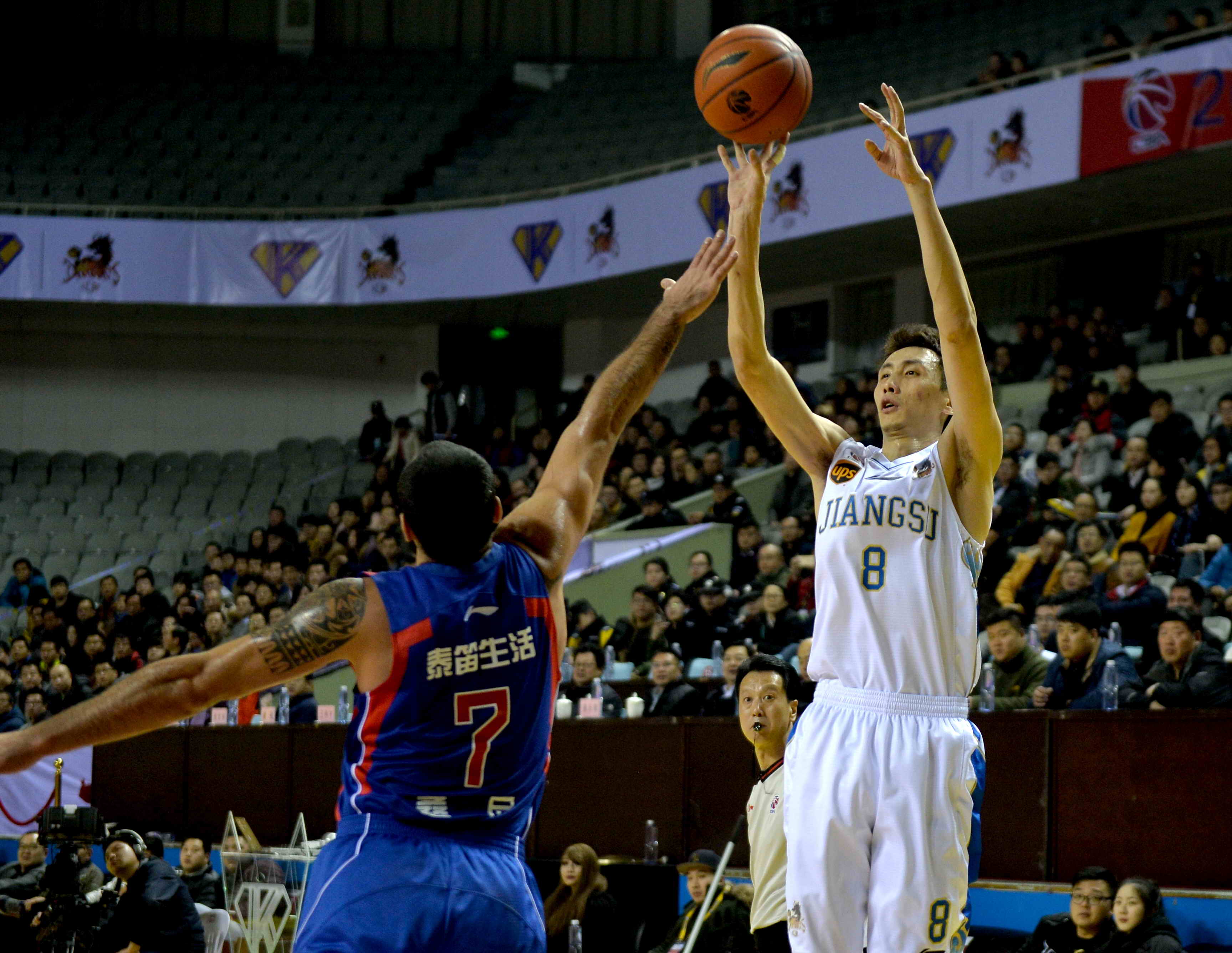 两大巨星的 两大巨星的