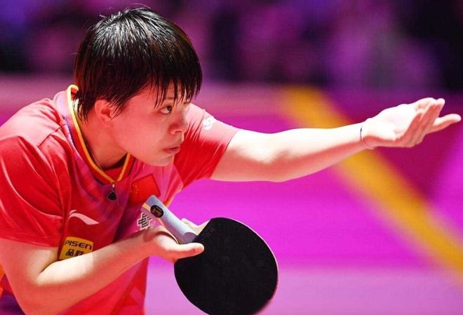 赛场上保持 赛场上保持